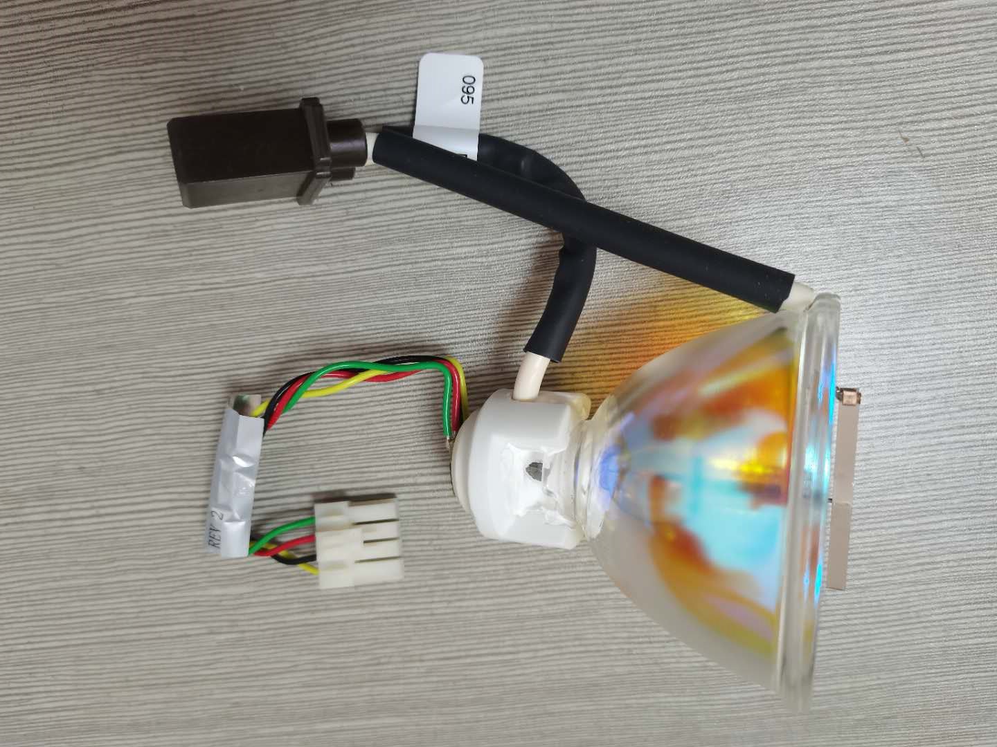 UV灯泡012-64000R外观